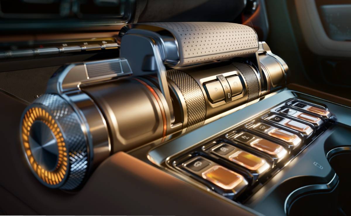 Tres motores, más de 1380 CV y tracción 4x4: el SUV que buscará romper el mercado 6 Geely Zhanjian 700