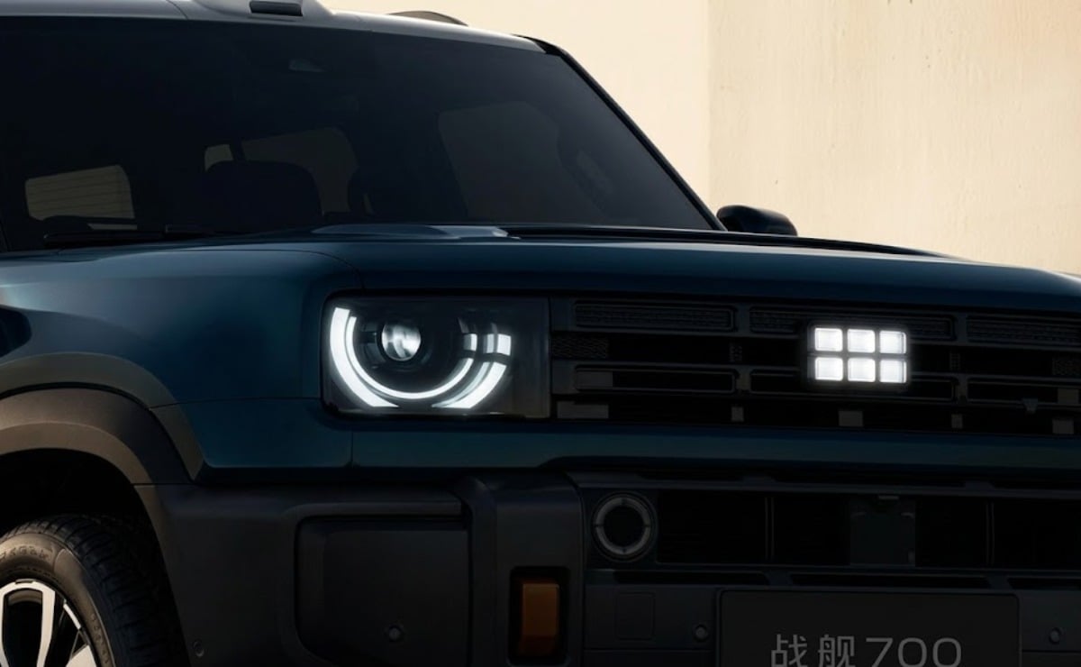 Tres motores, más de 1380 CV y tracción 4x4: el SUV que buscará romper el mercado 1 Geely Zhanjian 700