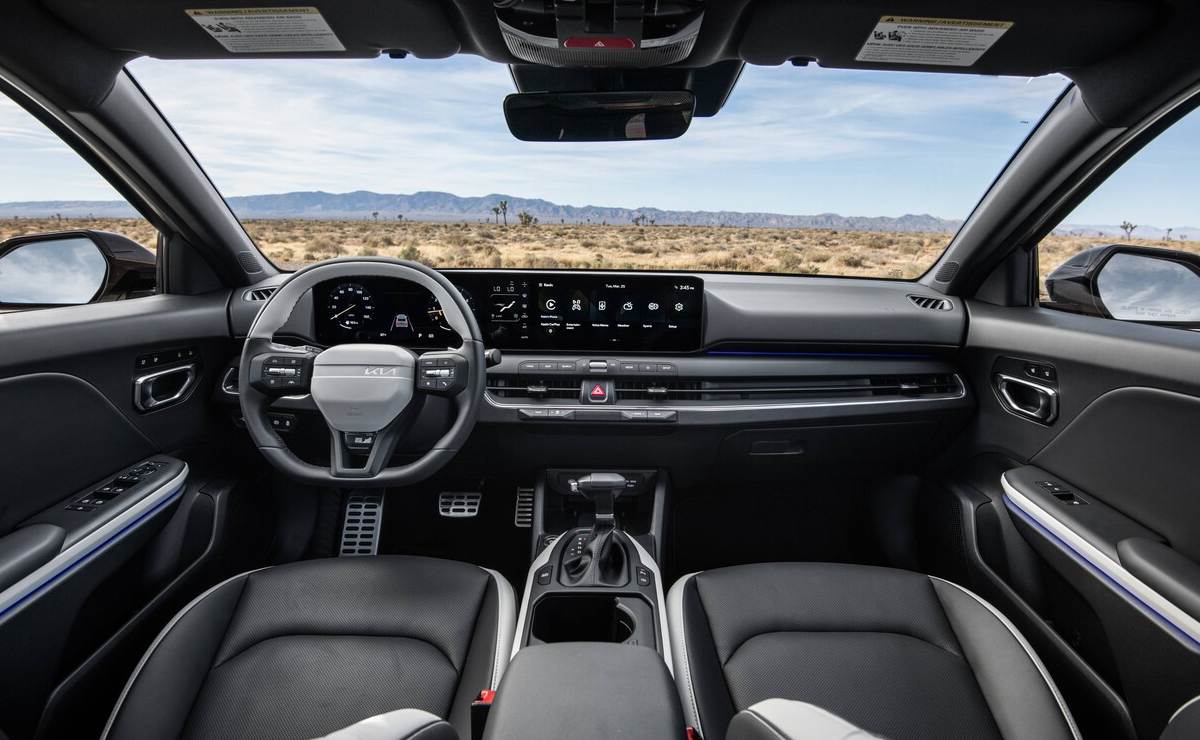 Kia bajó el precio de uno de sus modelos más novedosos: cuánto cuesta 6 Kia k4 Hatchback