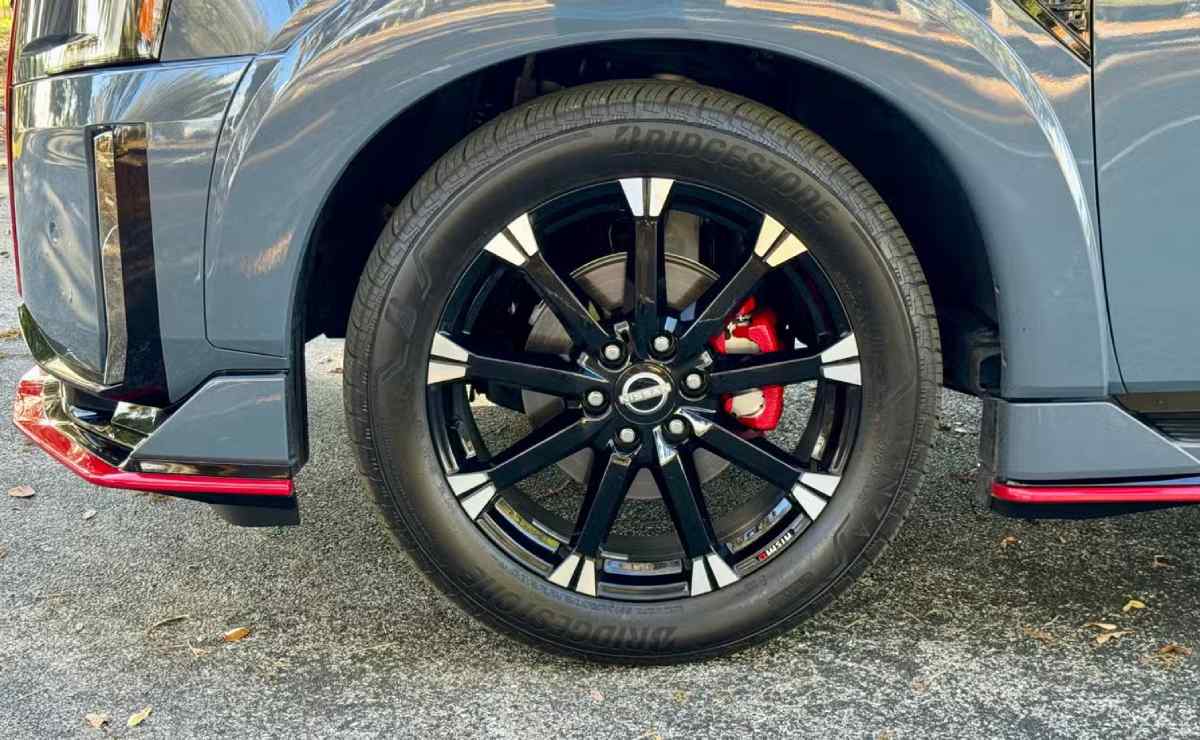 Motor V6, 460 CV y ocho asientos: la versión del SUV más grande de Nissan para liderar el segmento 1 Nissan Armada NISMO