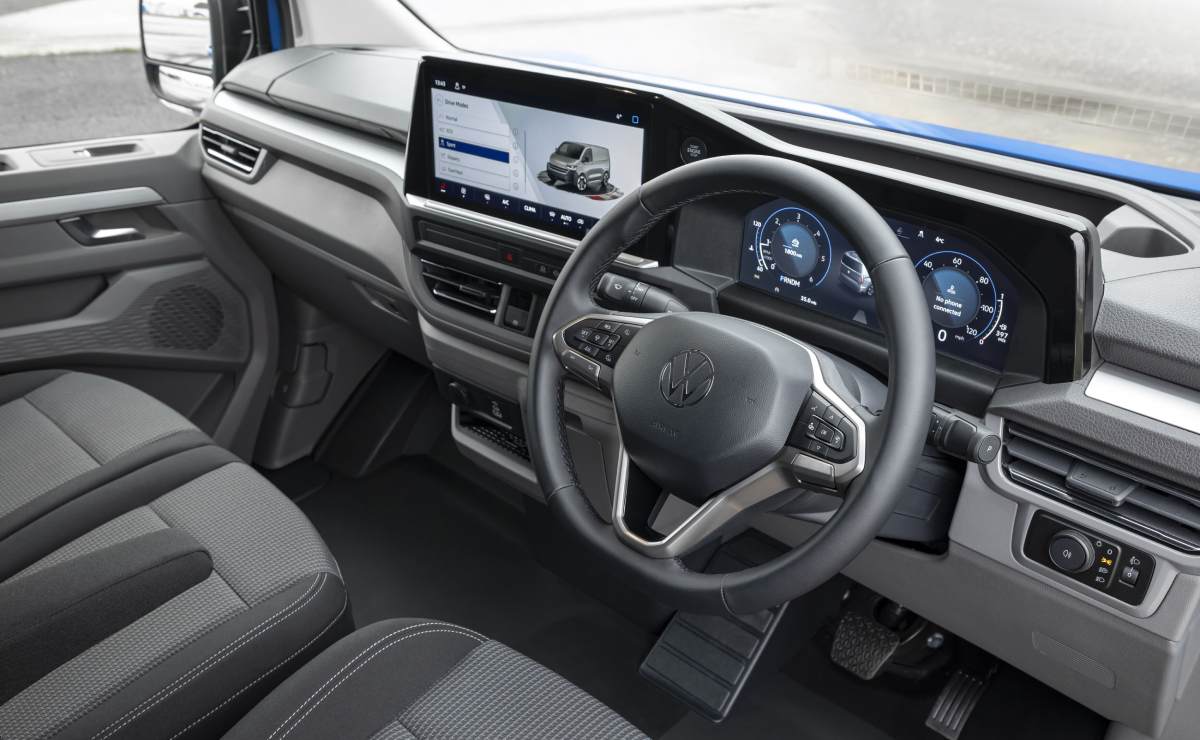 Volkswagen suma un nuevo utilitario a su línea de vehículos comerciales: ¿cuánto cuesta y dónde se ofrece? 3 Volkswagen Transporter Commerce Pro S