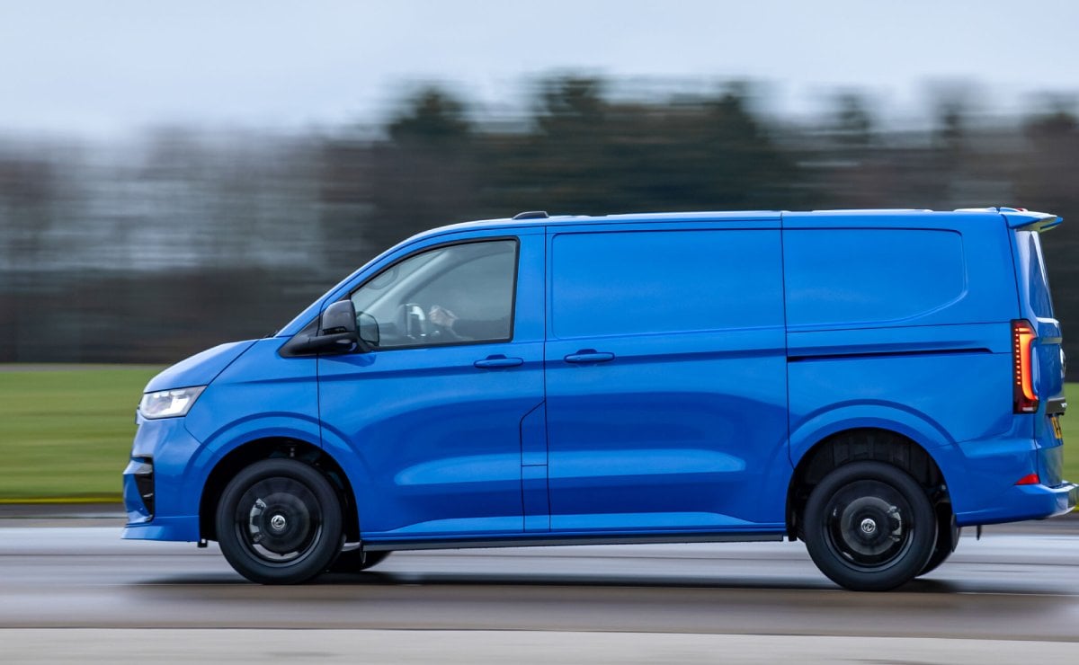 Volkswagen suma un nuevo utilitario a su línea de vehículos comerciales: ¿cuánto cuesta y dónde se ofrece? 2 Volkswagen Transporter Commerce Pro S