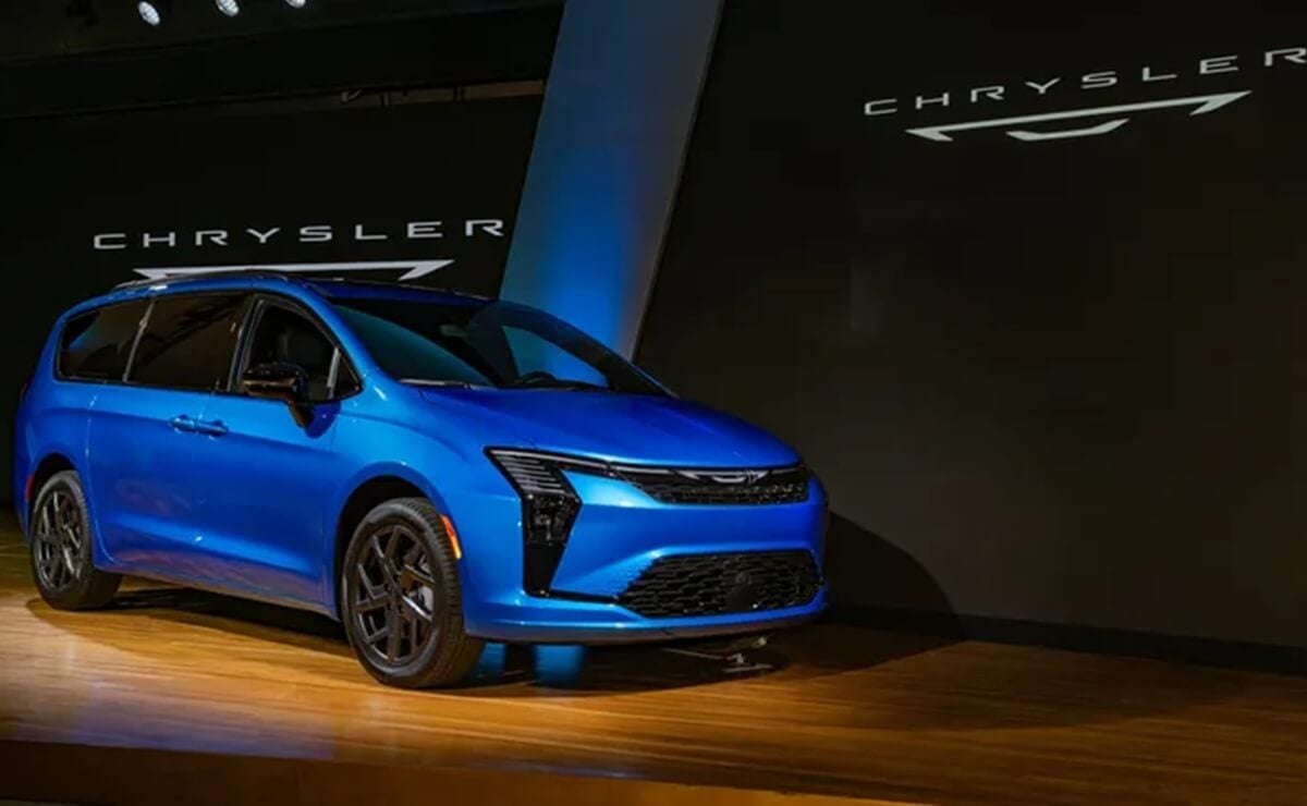 Chrysler Pacifica minivan