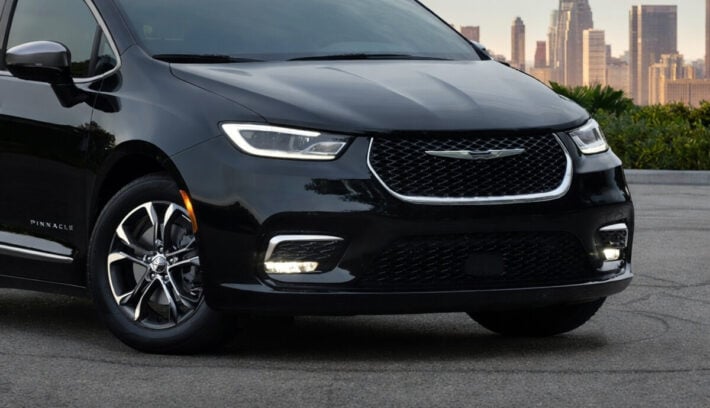 Chrysler Pacifica 2027, la renovada minivan