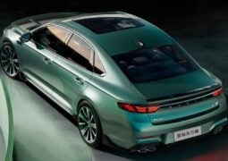 Geely Preface sedán chino híbrido (1)