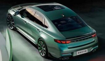 Geely Preface sedán chino híbrido (1)