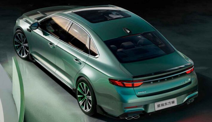 Geely Preface sedán chino híbrido (1)
