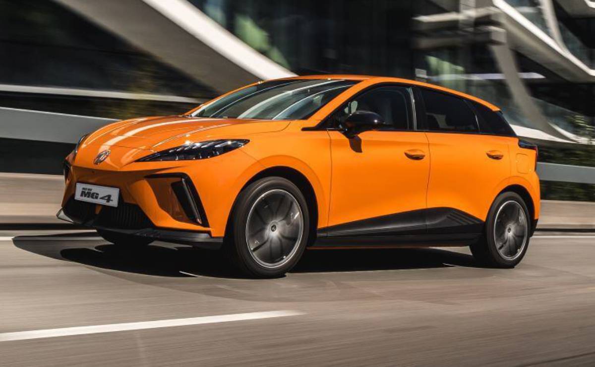 Hatchback MG4 accion