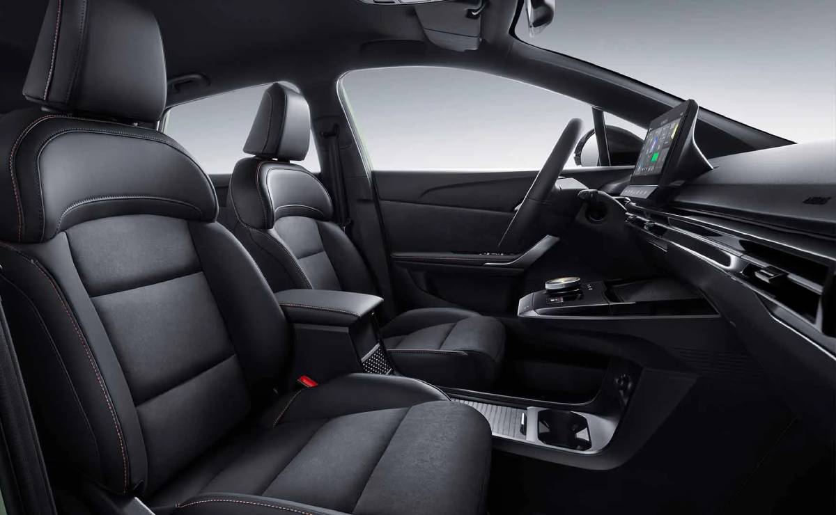 Hatchback MG4 interior