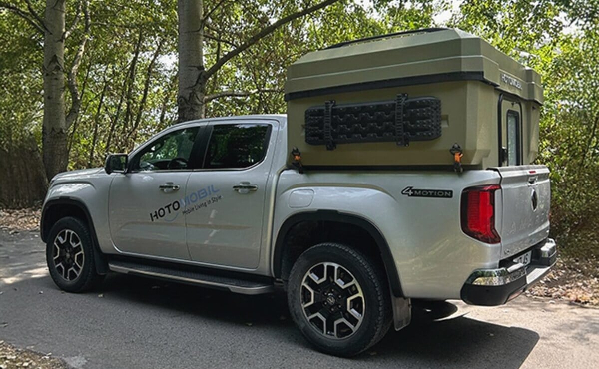 Hotomobil Atlas Cabin Box 2026 en una pick up
