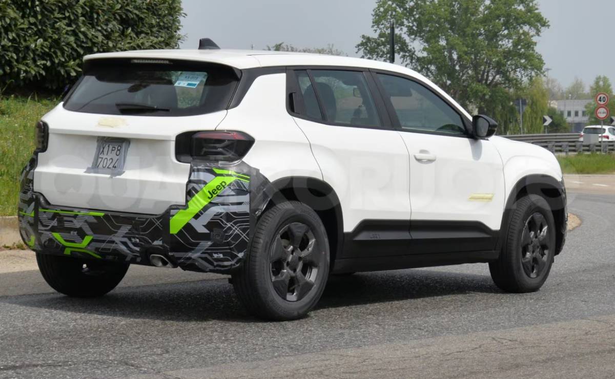 Jeep prueba su SUV más chico rival de Volkswagen Tera: tendrá nuevo diseño y motor turbo 5 Jeep Avenger 2027 trasera