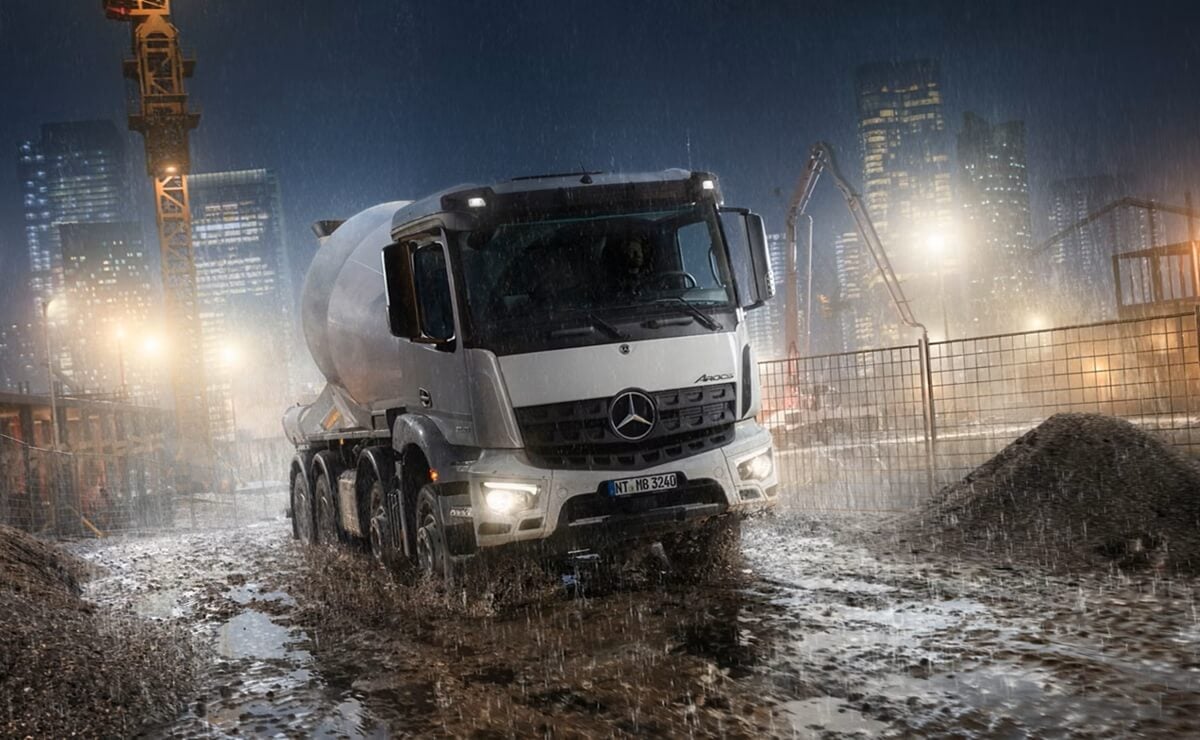 Eléctrico, con capacidades notables y récord de eficiencia: Mercedes lanzó un nuevo camión 3 Mercedes Benz eArocs 8×4 camion