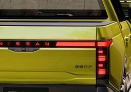 Nissan Frontier Pro hibrida trasera