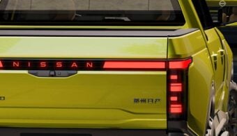 Nissan Frontier Pro hibrida trasera