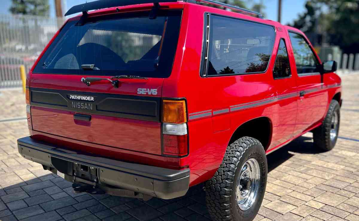 Nissan Pathfinder 1989