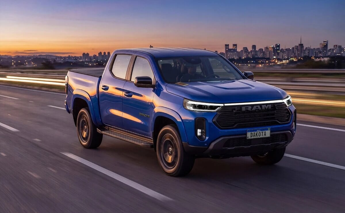 Nueva RAM Dakota Laramie Night Edition