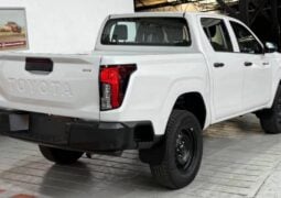 Nueva Toyota Hilux base trasera 1