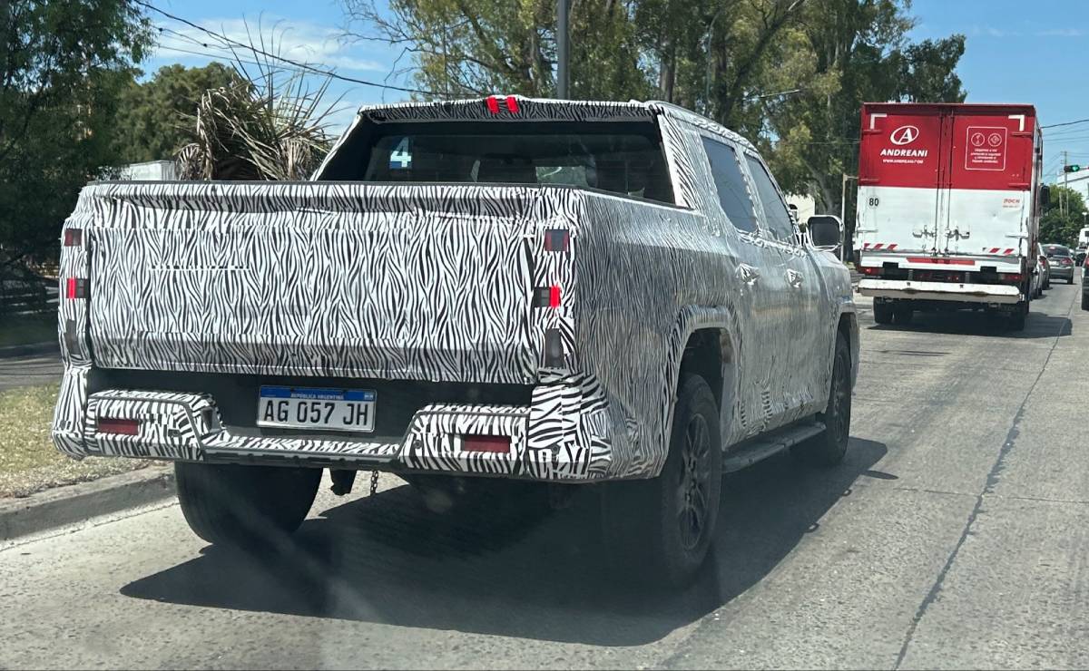 Nueva Volkswagen Amarok camuflada 1 1