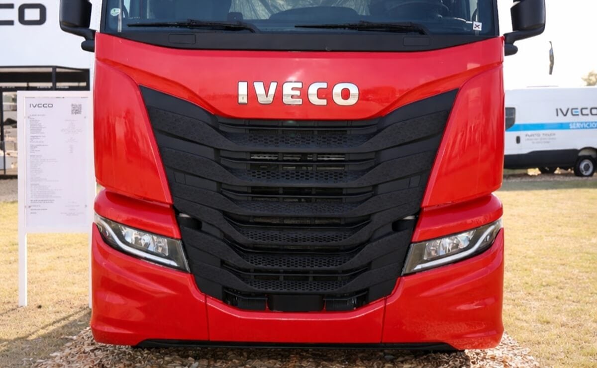 La familia IVECO S-Way crece con la llegada del 450 1 El nuevo IVECO S-Way 450 para ampliar la gama