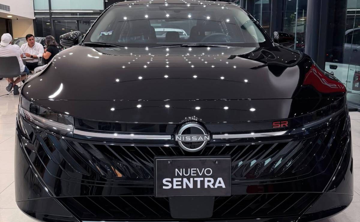 Nuevo Nissan Sentra SR trompa