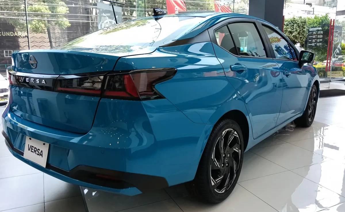 Nuevo Nissan Versa 2026 trasera