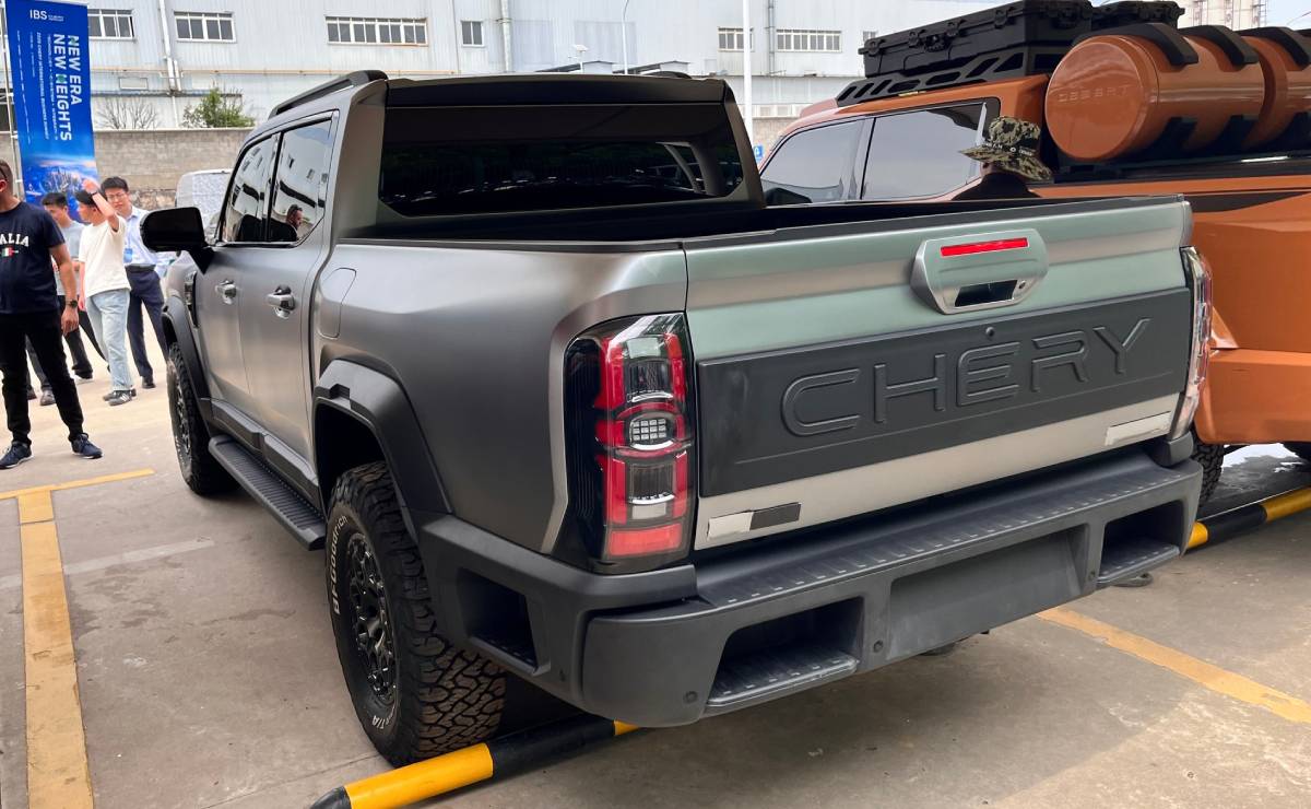 Pick up Chery KP31 trasera 2