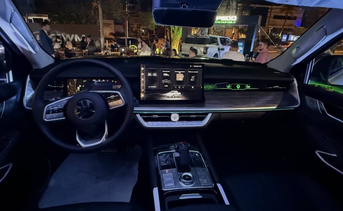 Pick up GWM Poer P500 interior