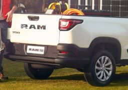 Ram 700 Bighorn S trasera