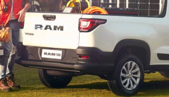 Ram 700 Bighorn S trasera