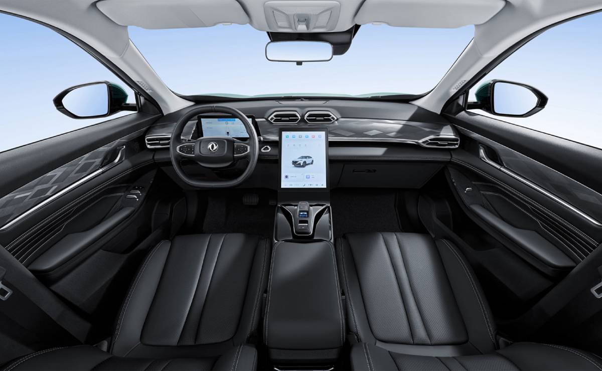 SUV Dongfeng MAGE HEV interior