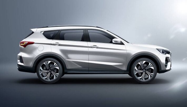 SUV Jetour X70 perfil