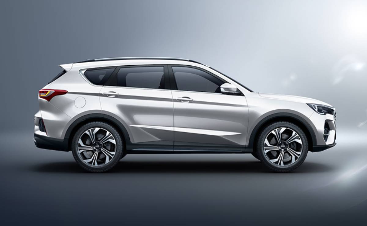 Una marca china renovó su SUV de siete asientos con nuevo diseño y precio accesible 1 SUV Jetour X70 perfil