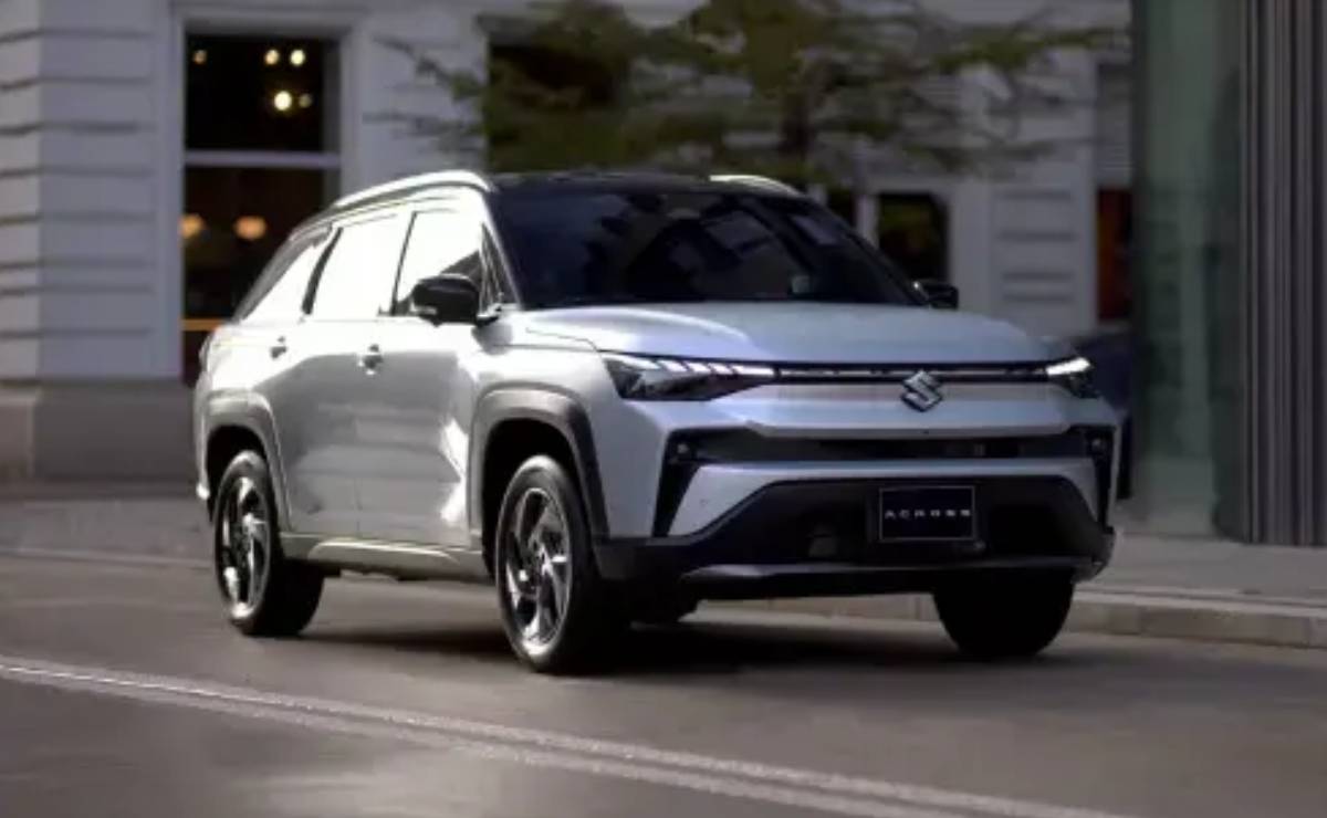 SUV Suzuki Across Hybrid accion