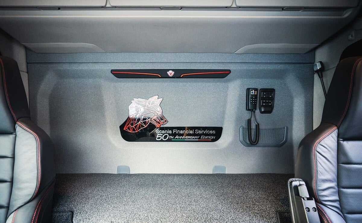 Scania The Wolf interior