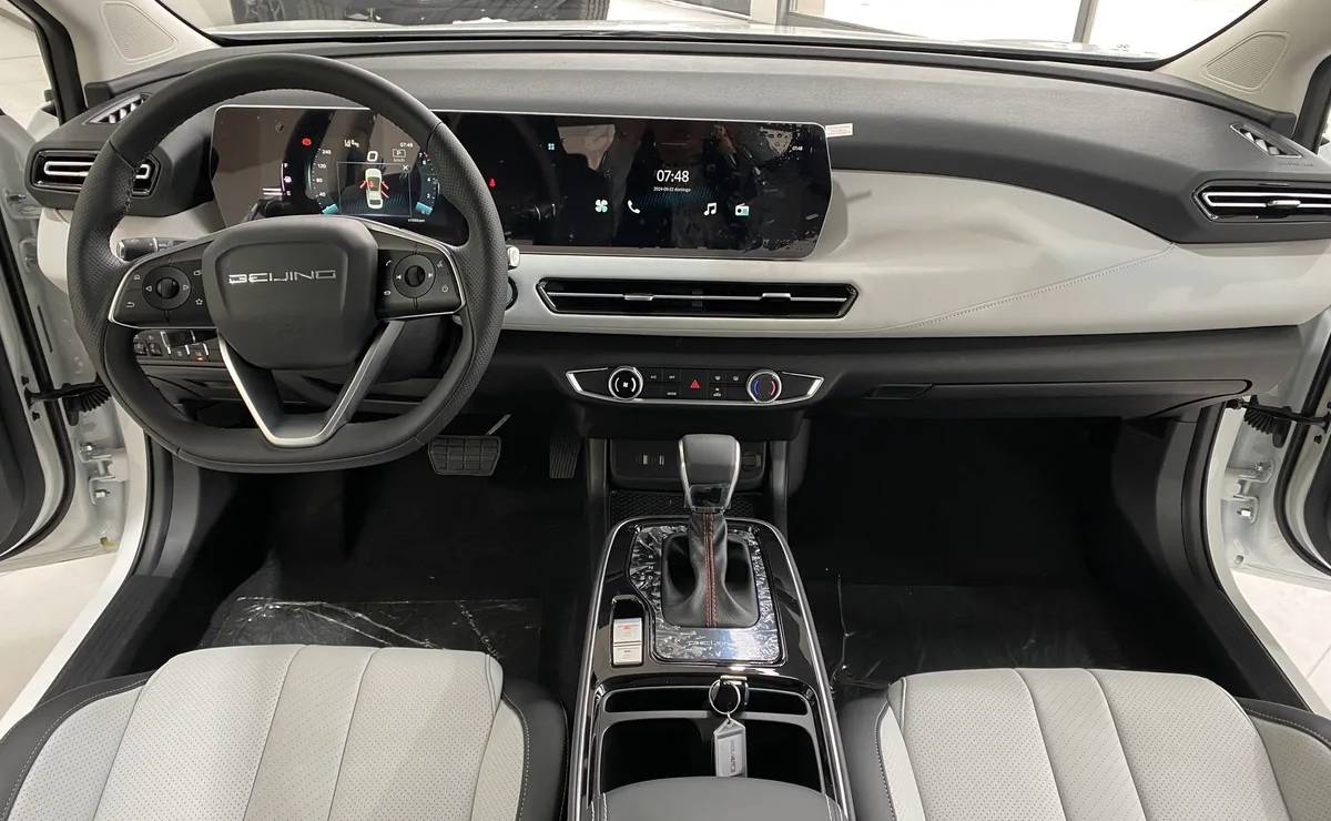 Sedan Baic EU5 Plus interior
