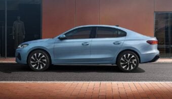 Sedan Volkswagen Sagitar S perfil