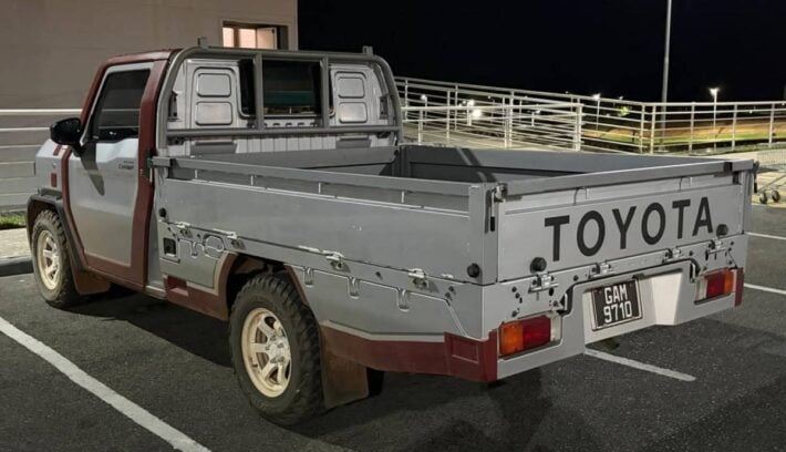 Toyota Hilux Champ trasera 2