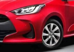 Toyota Yaris Hibrido teaser