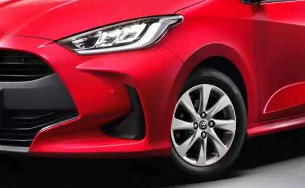 Toyota Yaris Hibrido teaser