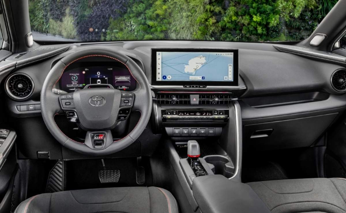 toyota c hr hybrid 4