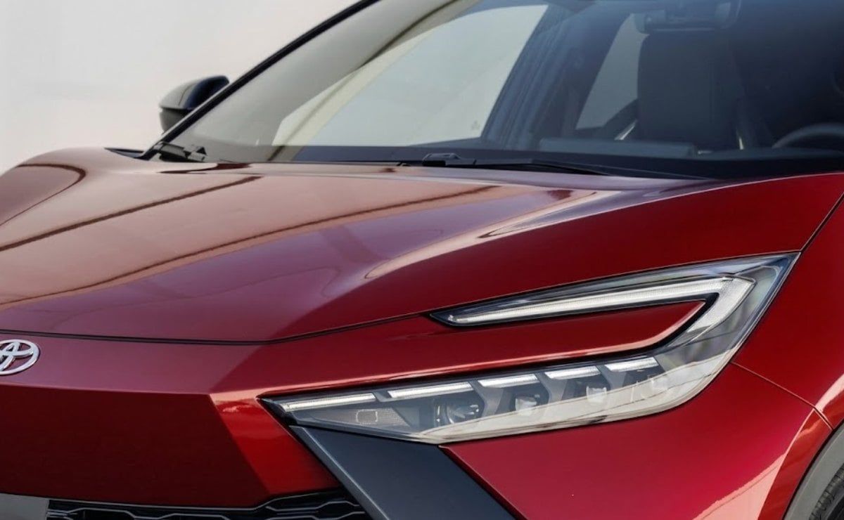 toyota c hr hybrid 5