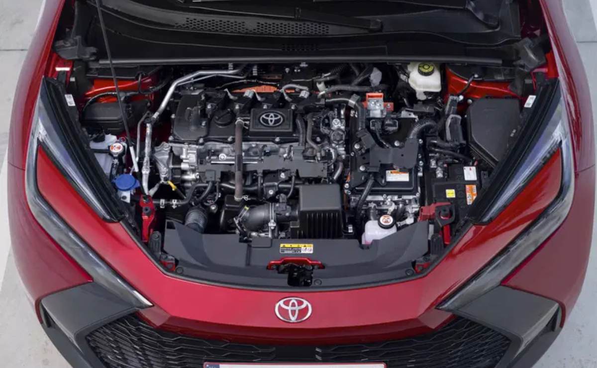 toyota c hr hybrid 7