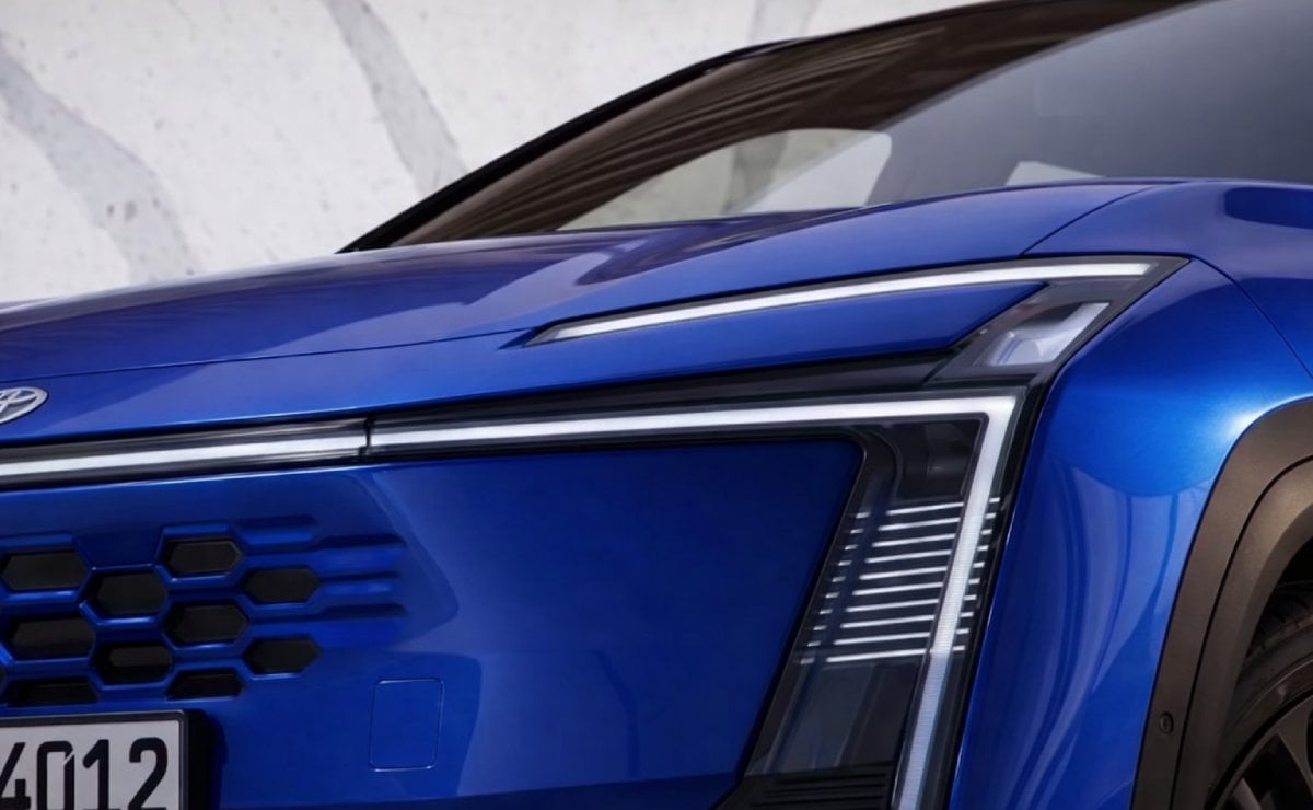 toyota corolla cross 2028 3