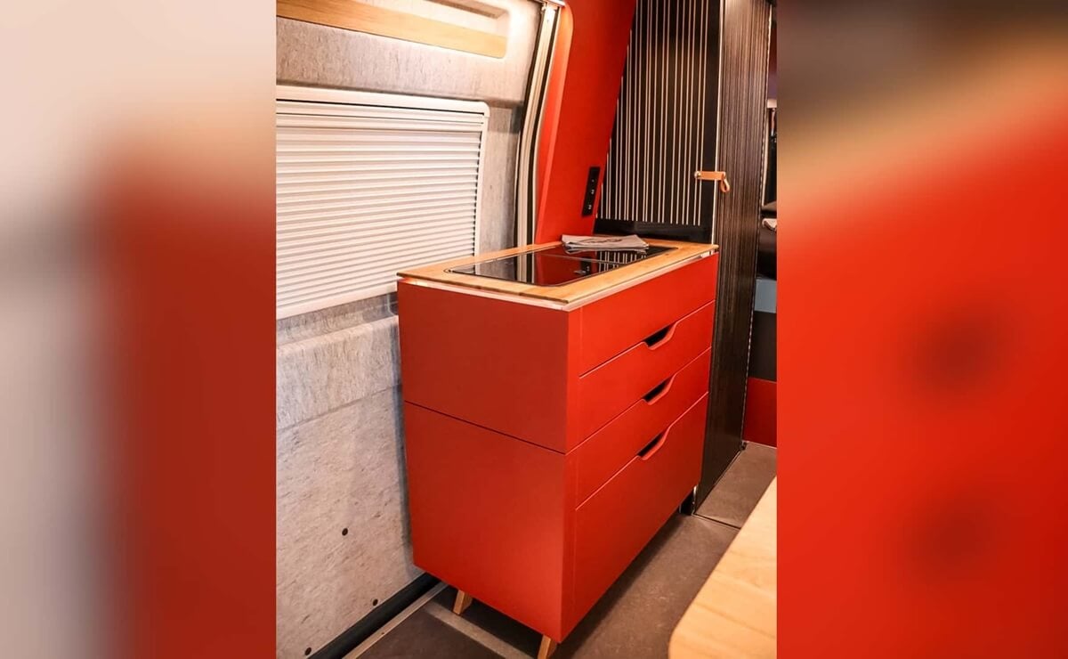 Algovia Escape, la camper amplía y que aprovecha muy bien el espacio: ¿es económica? 4 Algovia Escape 2026 por dentro
