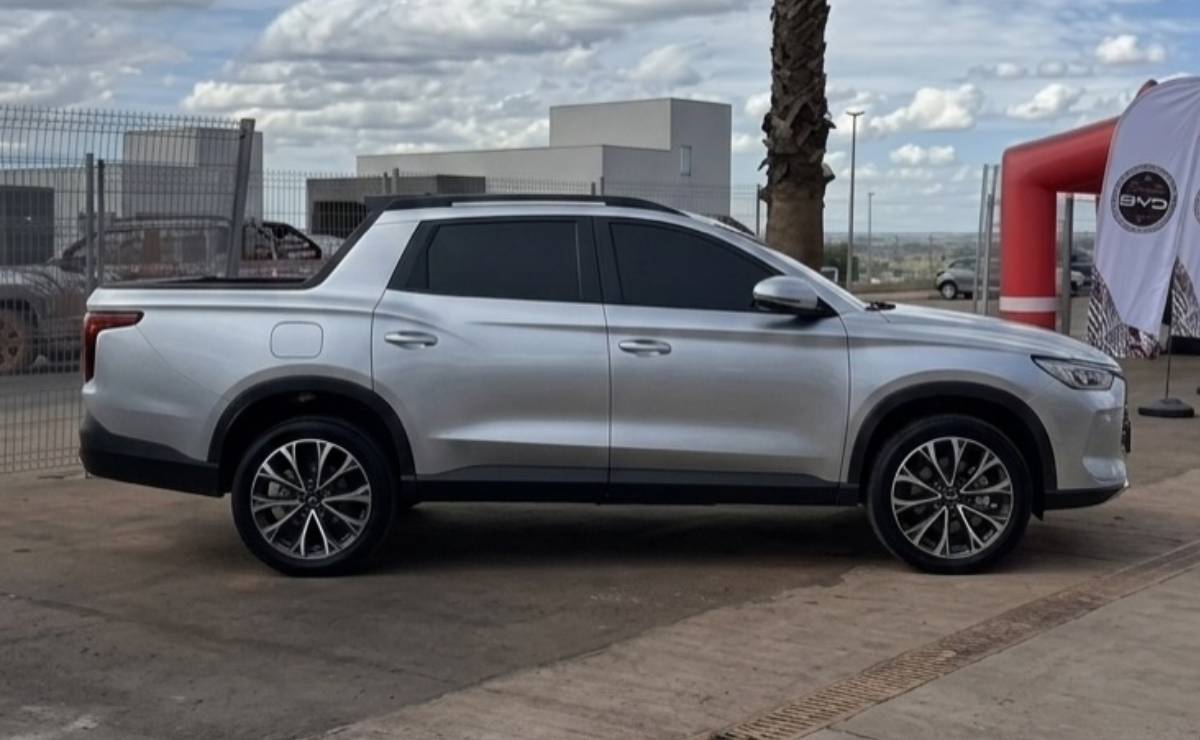 BYD Mako perfil
