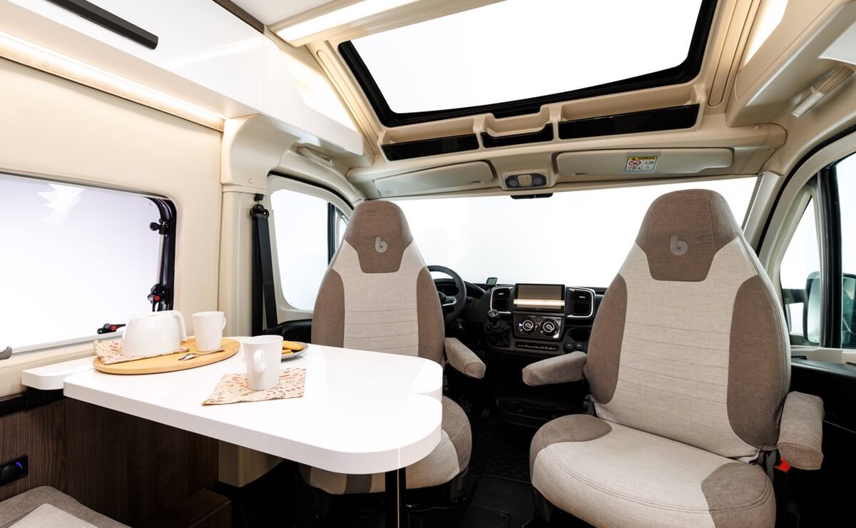 Benivan 100 interior