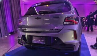 Chevrolet Onix Actic 2027 cola