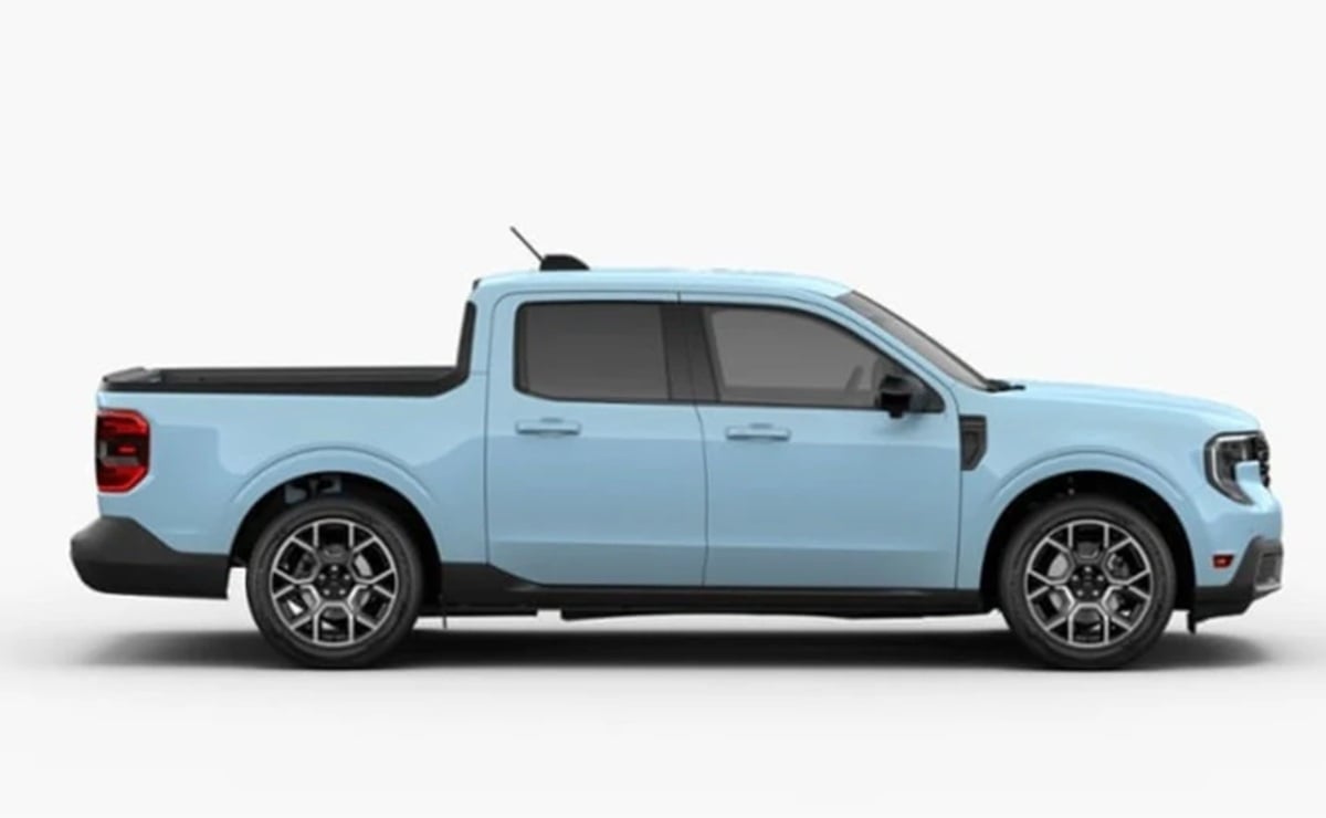 Ford Maverick 2026 Light Blue