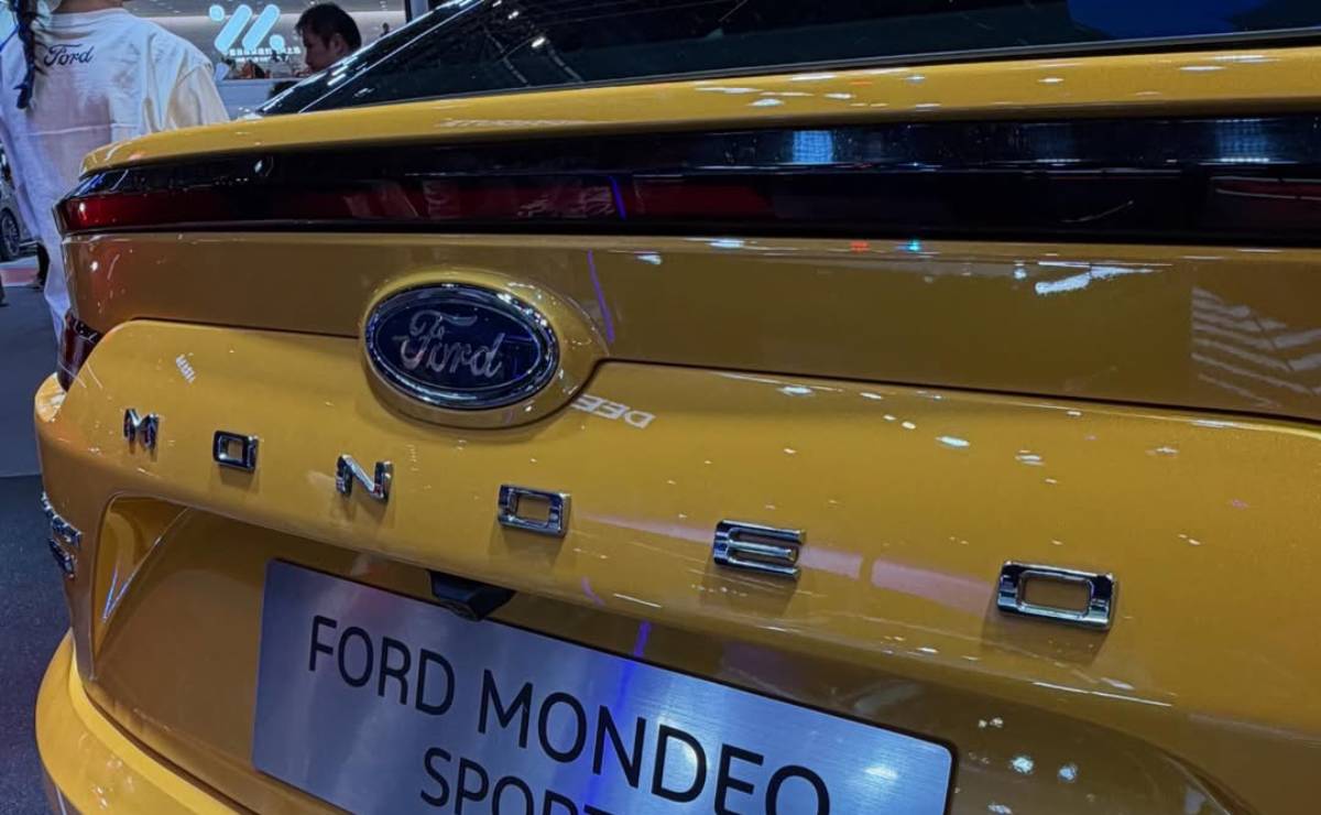 Ford Mondeo Sport teaser