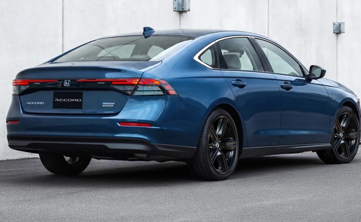 Honda Accord Hybrid 2026